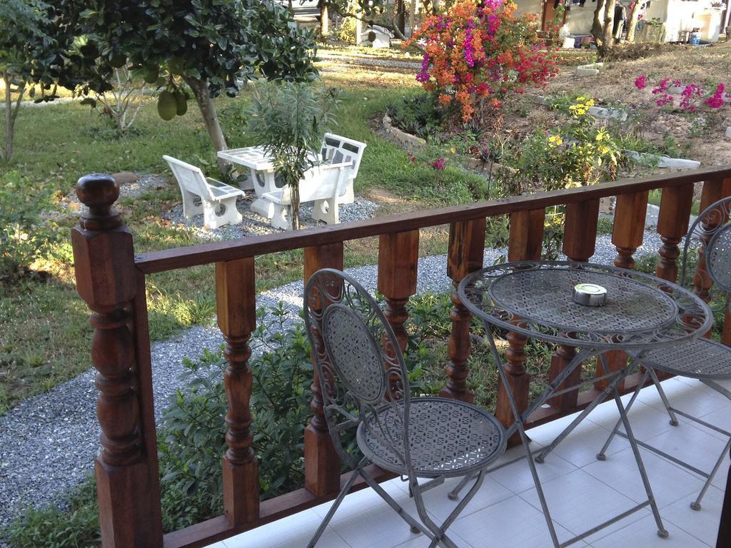 Areeya Resort Watthana Nakhon Экстерьер фото